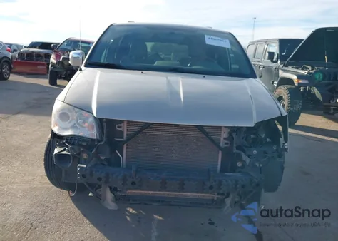 2013 Chrysler Town & Country Limited z USA, uszkodzony, nr VIN 2C4RC1GG4DR590030